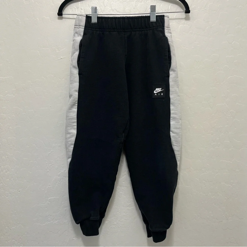 Nike Kids' Boys Air Club Fleece Grade School Joggers Size M